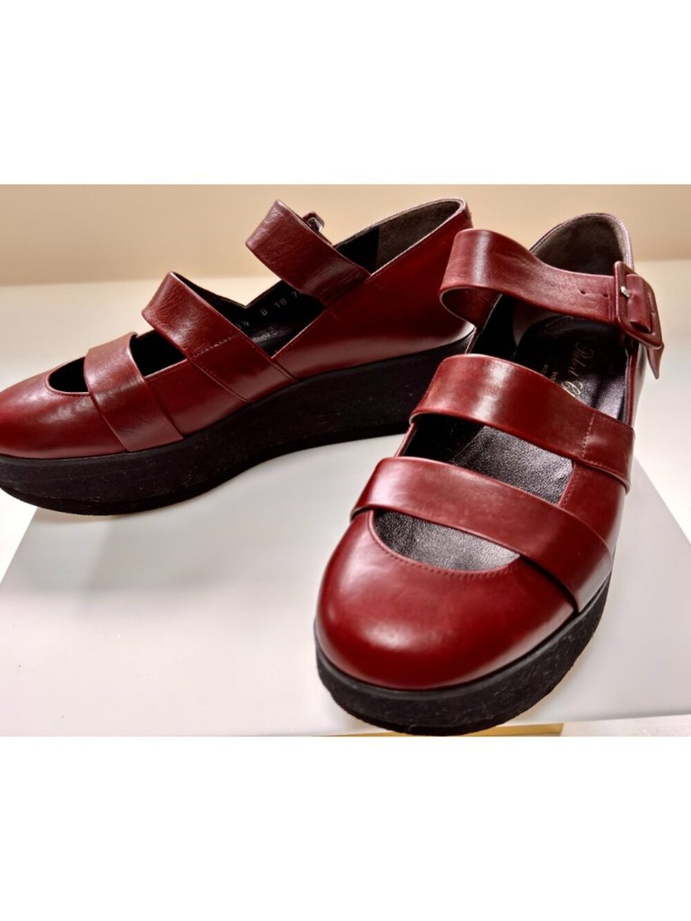 Robert Clergerie Paris Burgundy Platform Wedge Strapped Shoes 8.5